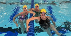 Group of women swimmers